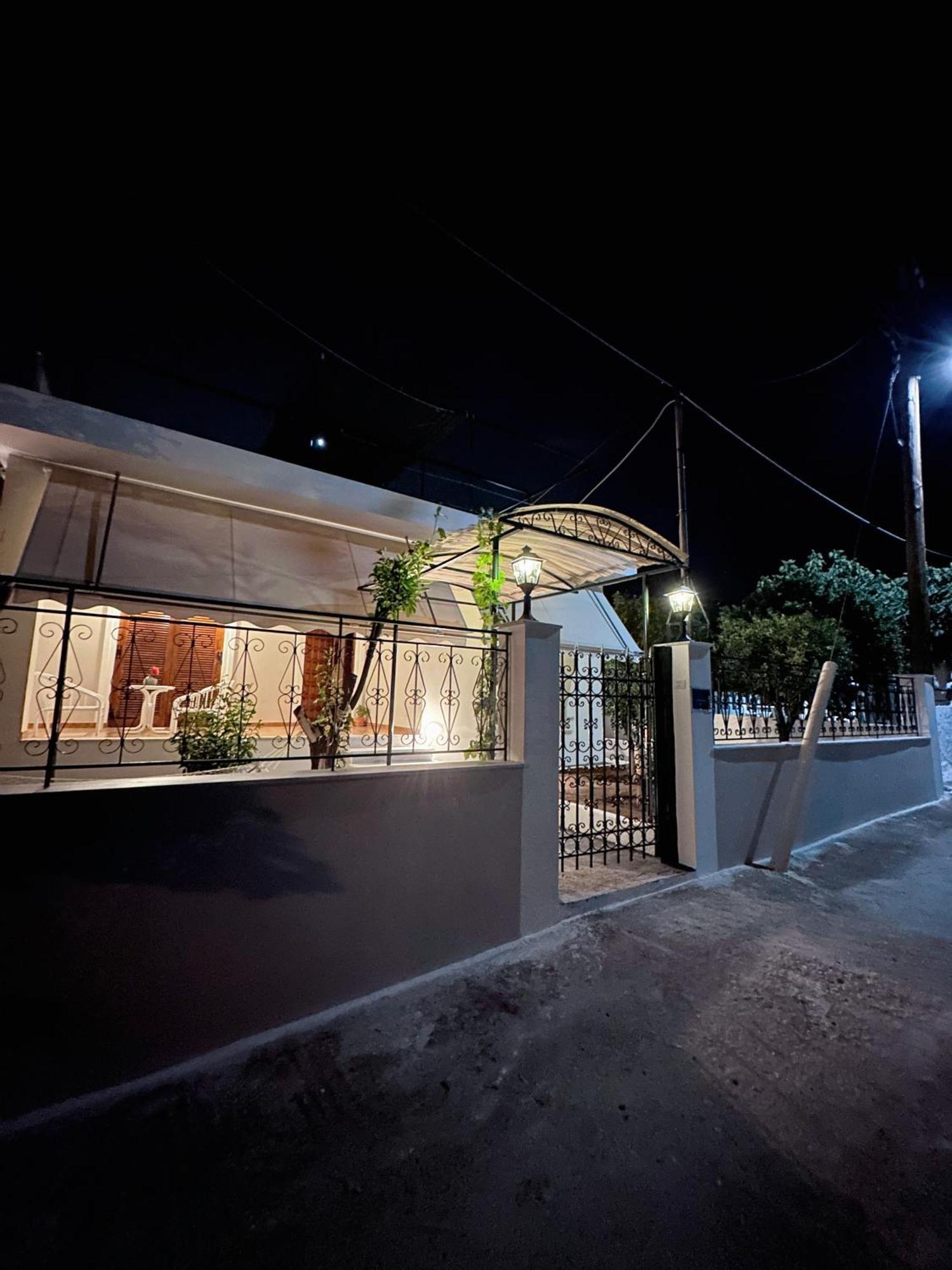 Вілла Salamis Luxury Escape Екстер'єр фото